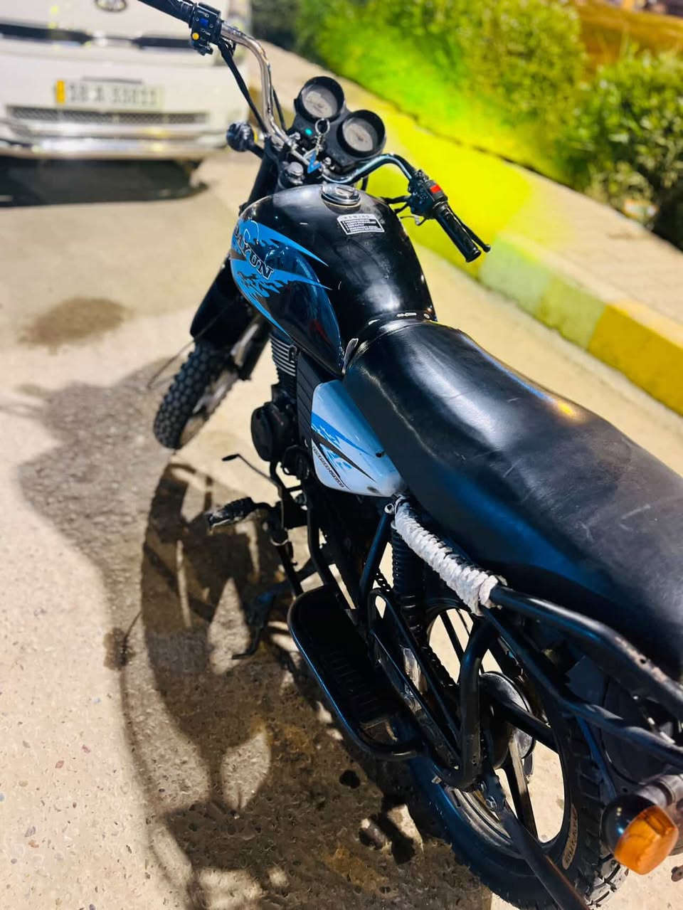 سلام عليكم 
دايون جبلي 
موديل ٢١ 
اوراق سكنر استنساخ 
دراجه حلوه وكلشي شغال 
بـ 900 وبيها مجال بسيط
‭٠٧٨٣ ٨٢٨ ٠٨١٣‬
مكاني بابل مركز ممتواجد ع الفيس
