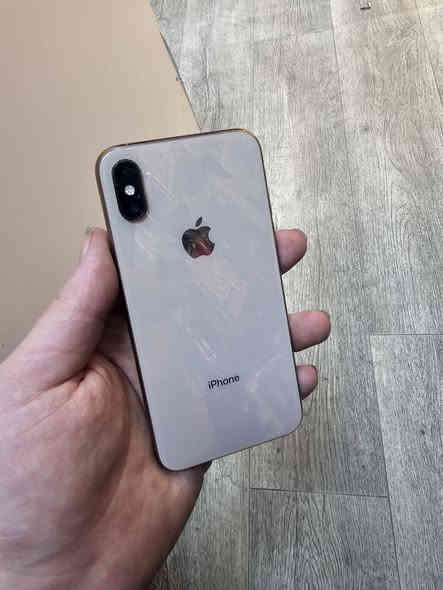 السلام عليكم
من رخصه الادمن 

ايفون Xs

نموذج M 

ذاكرة / 64

بطاريه / 74

الجهاز / مبدل ضهر 

لون / ذهبي

المكان / بياع حي لعلام

***********

السعر / 190
