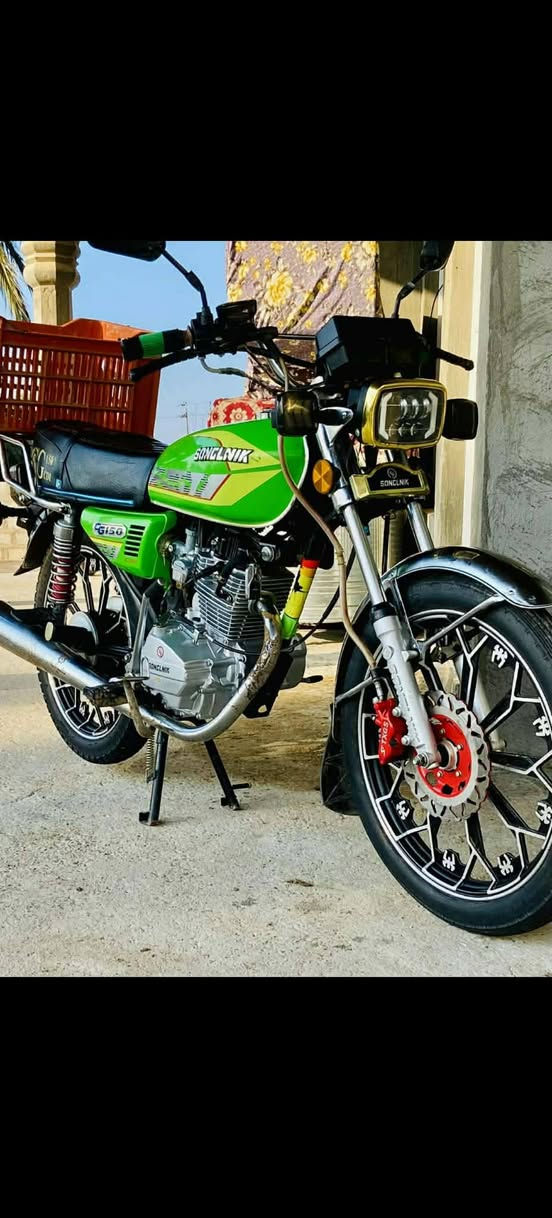 السلام عليكم دراجه سيفان مكفوله برغي مافتوح موديل 2025 ***********
