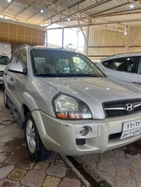 توكسان 2009 • رقم اربيل • شاشة وكاميرا