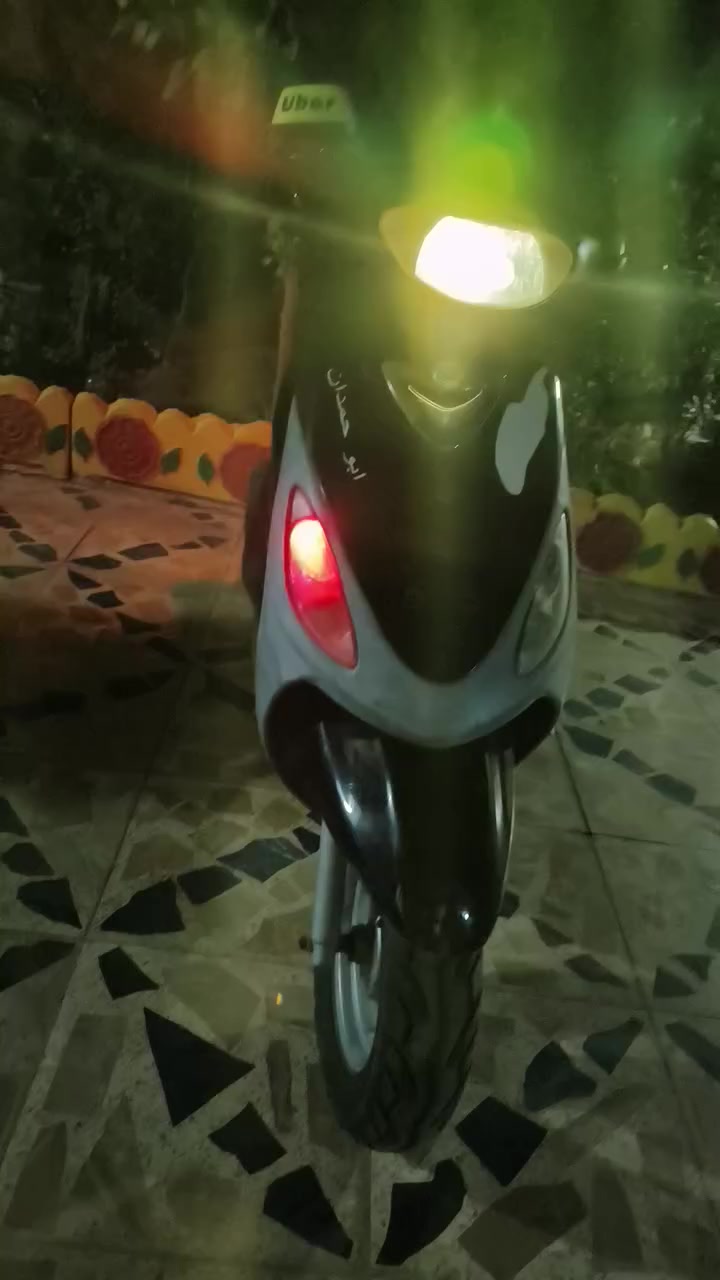 السلام عليكم شباب
دراجه للبيع نوعهه ماكس منغولي 
سعرهه 400 الف وبيهه مجال للطيبين
بوشه 49 كلشي شغال بيهه 
سلف وهندر شغال ودراجه نضيفه الله شاهد عليه
عنواني بغداد بوب الشام مال حسينية الراشديه 
اذا تحب تستفسر بعد وتشتري اتصل على رقم ***********
