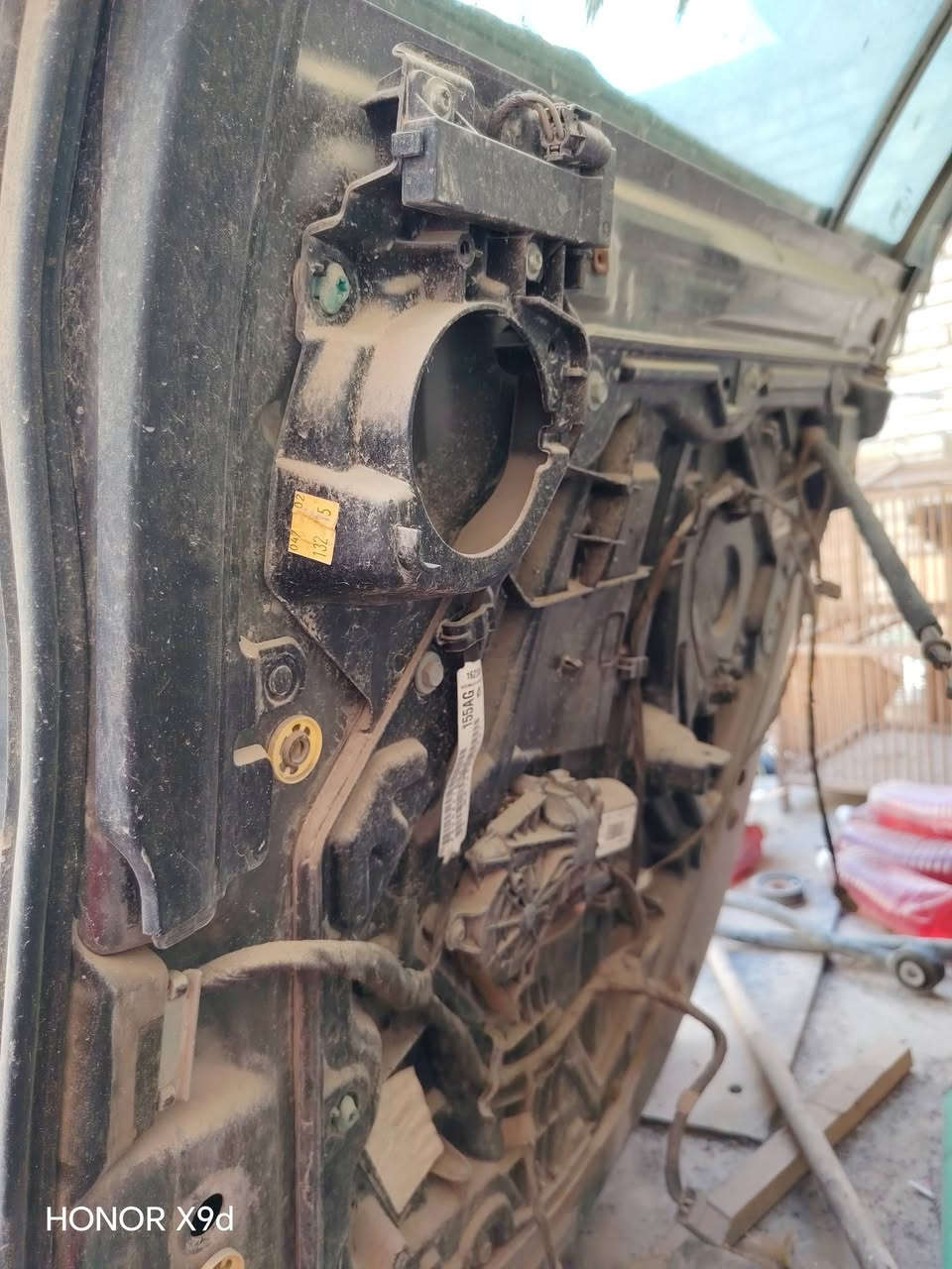 سلام عليكم غراض جارجرللبيع الباب كامل من عده البطانة قيم وخذ
الاستفسار ***********
