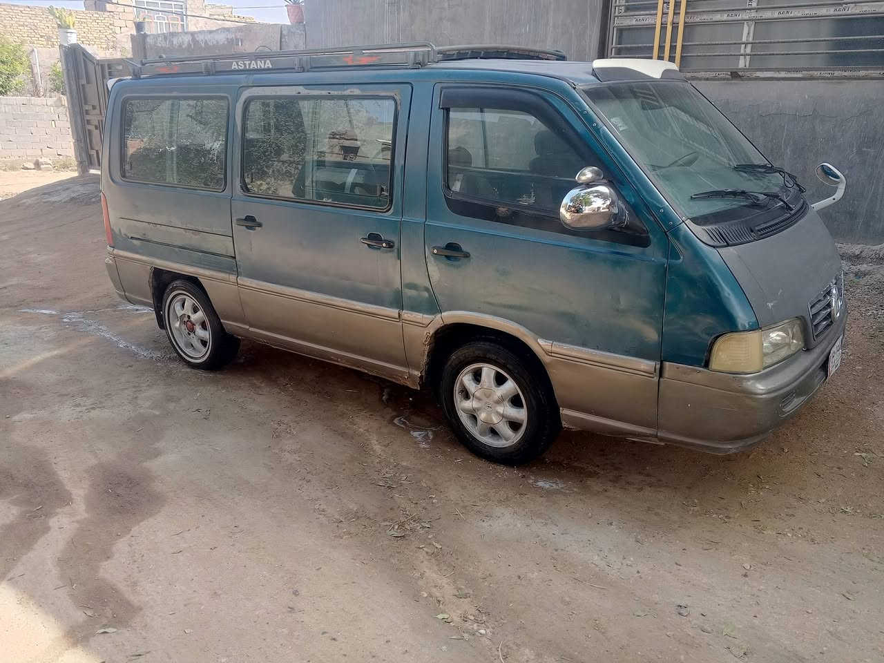 ستانه عشره مكفوله مكينه وكير وحداديه وتاير كله جديد داخل نضيف مديل 96سنويه ساقطه ***********
