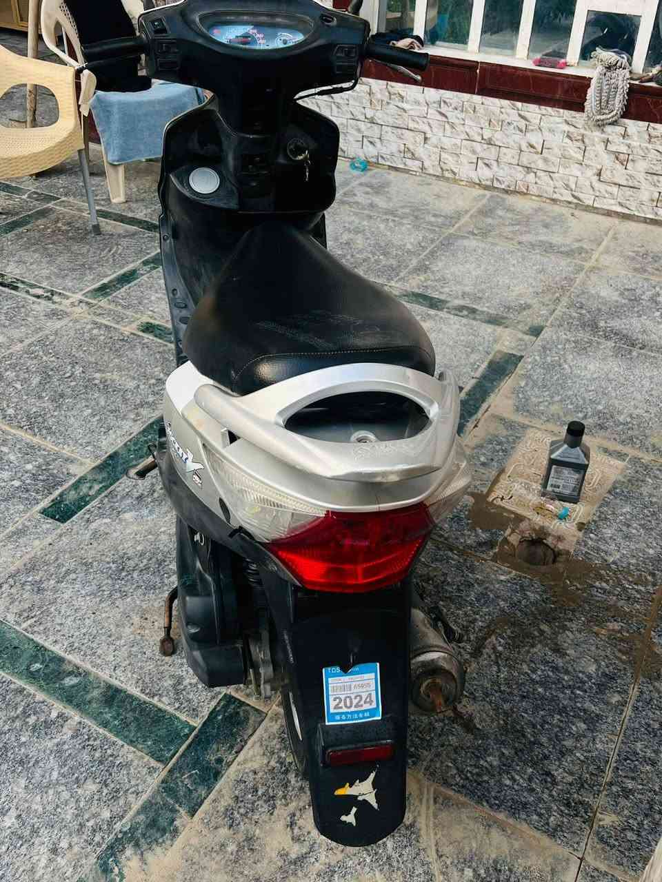 السلام عليكم دراجه كامكو كلش مرتبه الدراجه مفتوحه وكلشي شغال بيها ومشي خير من الله *********** الشطره
