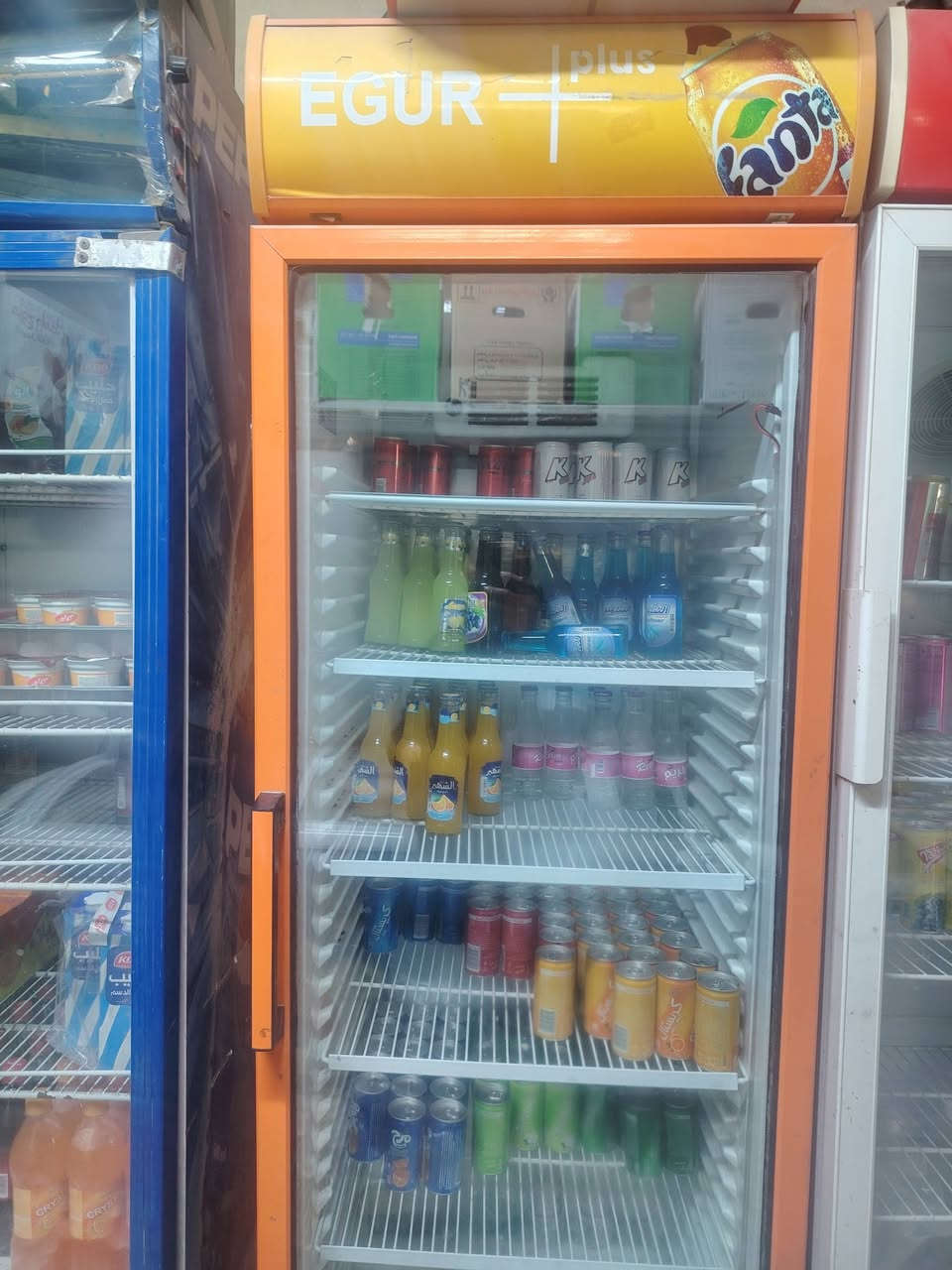 عارضات للبيع +رفوف ميكانو +وباترينات للبيع للتواصل ع الرقم اتصال أو وات ساب*********** مكاني المسيب  حي المعلمين
