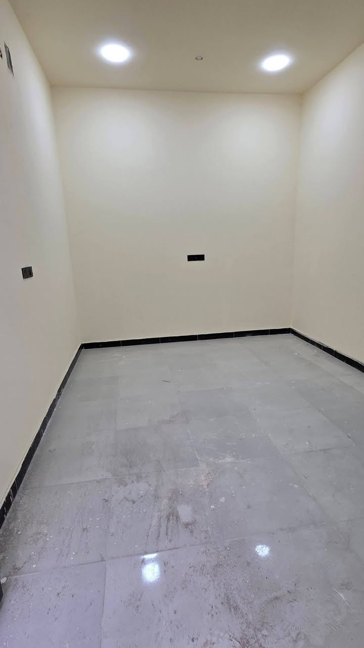 💰 السعر: 70 مليون قابل للتفاوض
🏡 بيت للبيع – طابو زراعي عراقي (وكالة ونسخة طابو ومكاتبة) تسليم مفتاح.
🔹 غرفتي نوم + ديوانية + مطبخ + منور + صحيات داخلية وخارجية.
📍 العنوان: أبو الخصيب – أبو الجوزي
📐 المساحة: 110 م
📞 للاستفسار: ***********
