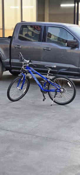 السلام عليكم دراجه ال ويس دراجه نضافه فول شتريتها قبل سبوع 300 رايدها 250 وبي مجال شي قليل الي يريدها يتفضل خاص وهاذه رقمي ***********
