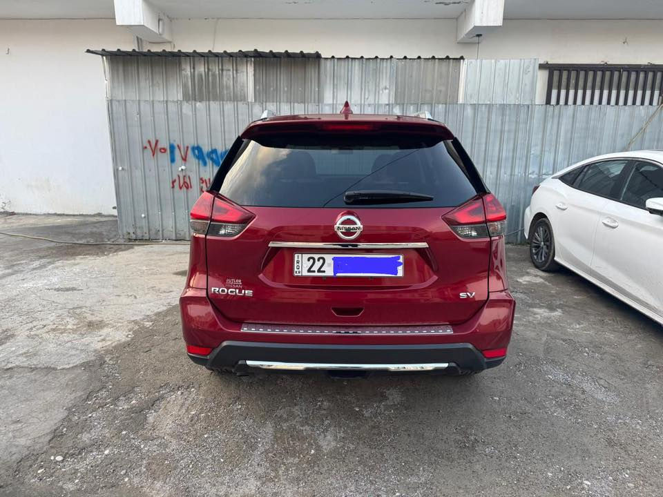 السلام عليكم ورحمة الله وبركاته
من رخصة الادمن المحترم 
نيسان روج بلص 2018 + SV
رقم اربيل الجديد
ماشية 65،000 حقيقي
المكينة 4 سلندر 2500 دوش المرغوبة
مكفوله من الصبغ والتبديل
الضرر فقط دعاميه مفتوحه
السياره كلها على وضع الشركه
المواصفات : 
داخل السياره اصفر
بصمة + تشغيل عن بعد 
كرسي سائق كهربائي
شاشة بيها اندرويد اوتو وابل كار بلي 
كاميرا خلفية 
كاميرا 360 
تبريد شاشة
تدفئة مقاعد
رادار امامي وخلفي 
تحديد مسار 
نقطة عمياء 
قطعتين تبريد 
صندوق كهرباء وبحركة القدم 
اشارة وهيتر بالمراية 
ليد نهاري + كشاف ضباب 
فول تحكمات ستيرن 
مثبت سرعة 
وضعيات قيادة سبورت + ايكو  + نورمال 
طخم تاير جديد
هزه جديد
الموقع / اربيل
الرجاء الاتصال لان ممتواجد على الفيس واتساب او فايبر موجود
0750 745 6562
0771 845 6565
