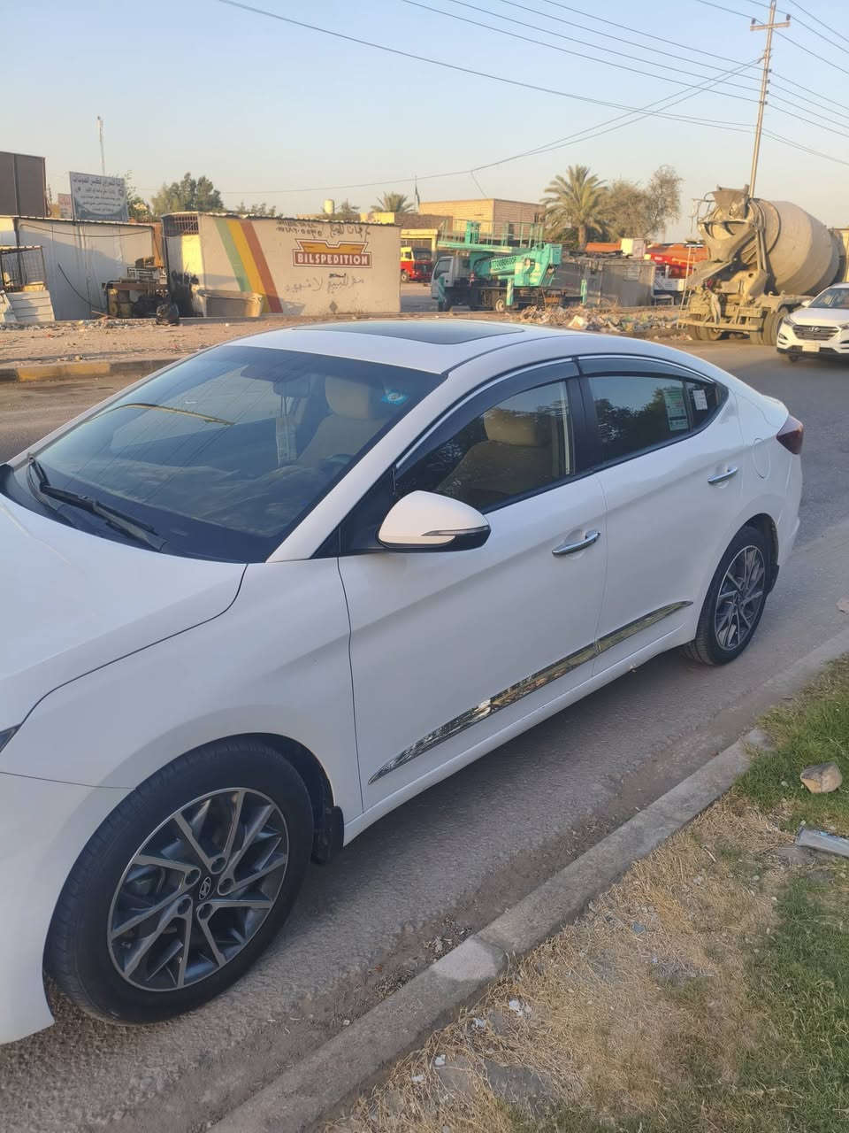 النترا 2020 فول 1/1 مكفولة من الصبغ والضربة قطعتين تبريد شاشة كبيرة بصمة مري شفط حساس امامي خلفي كامرة أمامية خلفية ويل كب 17 حدادية جديدة تخم تاير محرك وكير كفالة سنوية جديدة وهزة جديدة صار يومين من داورتها السعر 160 ورقة وبيها مجال قليل عنوانها كربلاء غير متواجد على الفيس ***********
