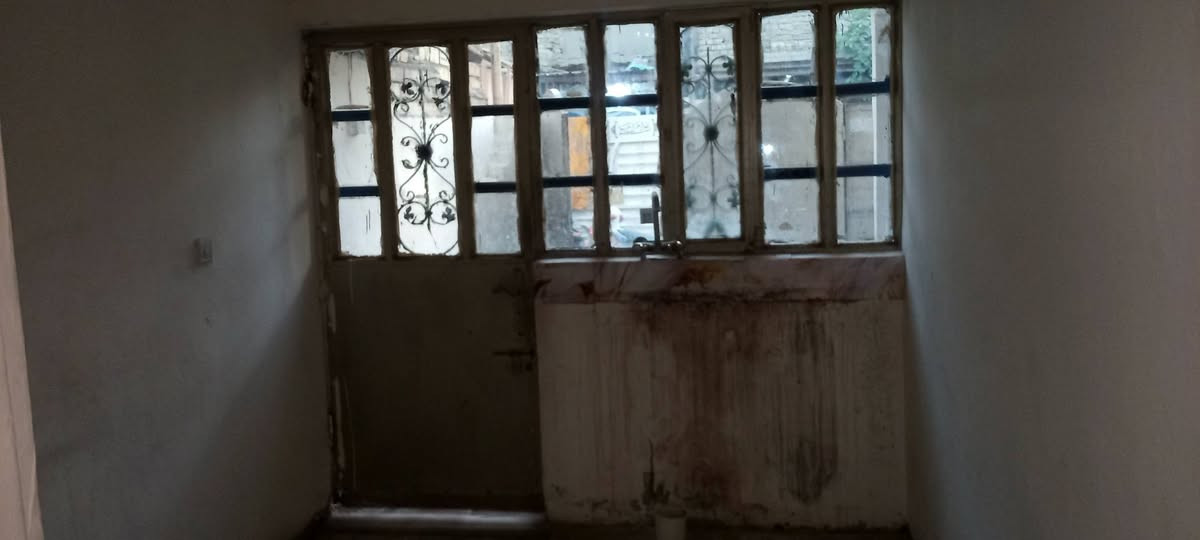 سلام عليكم بيت البيع مساحه 100م وجهه 7/30  بنهاية شارع بيت ثويني على اليسار ثاني فرع الاتصال على رقم ***********
