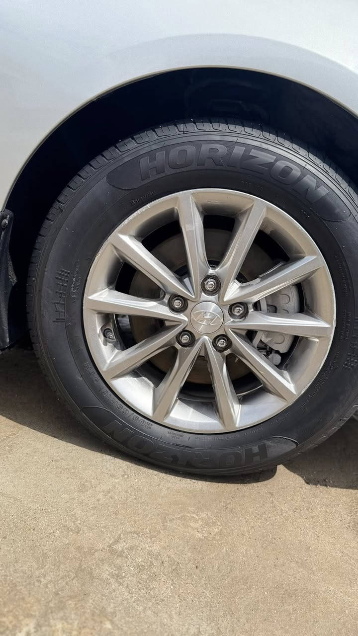 سلام عليكم سوناتا موديل٢٠٢٠رقم ربيل سنويه مجددد تحويل ثاني يوم تريد وكاله تريد تحويل سيارة جاهزه من كلشي كير مكينه حداديه تخم تاير مكينه٢٠٠٠دوش سياره جاهزه لخير سعر ١٥٥مكان سيارة البصرة ***********
