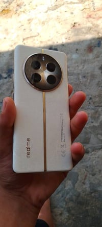 ريلمي • ٢٥٦ • شاشه عطلانه