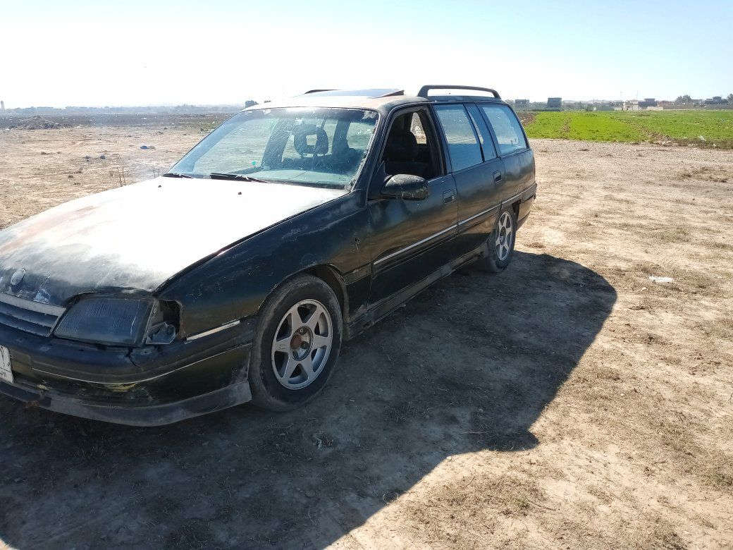 سلام عليكم سيارة وبل وميكه موديل 93رقم انبار ألماني عندي وكاله ام الباركود بسمي مكينه وكير ملكه سيارة شغاله وجاهزة سعر 15ورقه عنوني ديالى شهربان ***********
