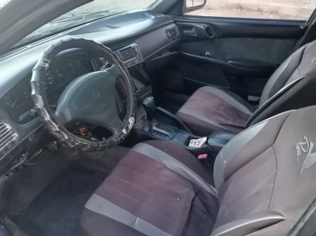 تيوته فرخ بطه موديل92محرك18كير توماتيك محرك بي نفخ كير شرط شرط الوكاله ولتحويل سنويه جديده رقم جديد طخم تواير جديد جامات كهرب  وايرمنيه كلها شغاله السعر34 وبيها مجال مكلف بلنشر خابر صاحبها ***********كورك
0773851872اسيا
