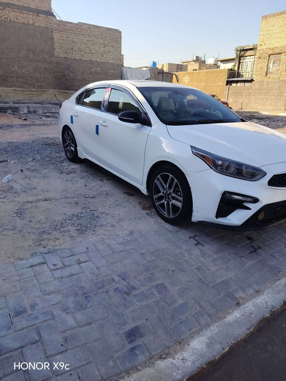 سلام عليكم البيع سياراه كيا فورتي موديل 2020, سياره جديده ماشيه 73 جي تي لاين فول بصمه توقف ذاتي فول المواصفات كلش سياره جديده حادثها دعاميه وبنيد نفسه والباقي مقفوله السياره كلها سياره باسمي مكانه بغداد حي السفير العبيدي سعر 145 وبيها مجال سياره منظومه غاز جديده بمعنى الكلمه ***********
