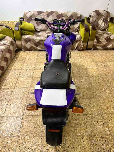 سلام عليكم سي بي فور جيل ثاني أوراق كامله محرك معله كور دراجه خير من الله نهضة هاون شرط المعدل ١٢٣ بطناش كهربايات كله شغاله عليه ادامه كامله دهن ماي زيتي بلكات دراجه جاهزه مكان ديوانيه دغاره سعر مليون ٣٥٠ وبيه مجال لطيبين لمو شراي لا يتعبني الاستفسار ***********
