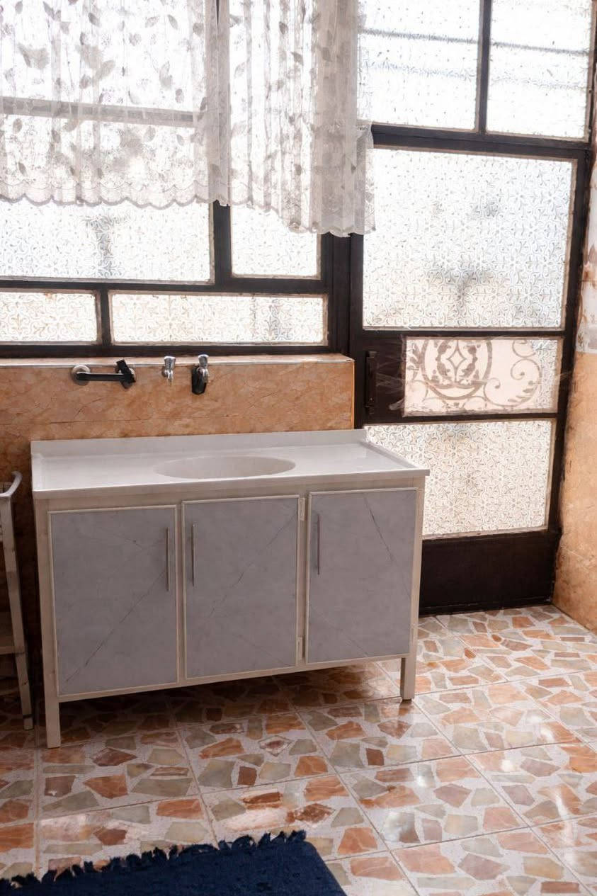 جمال وذوق 🤍
من بيت الزبون(بغداد الدوره)
كاونتر المنيوم قياس  متر ونص ارضي وملحق
مع   سنك مرمر قياس متر و20🤍
السعر 220 الف
التوصيل حسب المكان


**إذا كنت صاحب هذا الإعلان وتريد حذفه لأي سبب، رجاءا أرسل رسالة إلى الدعم الفني**