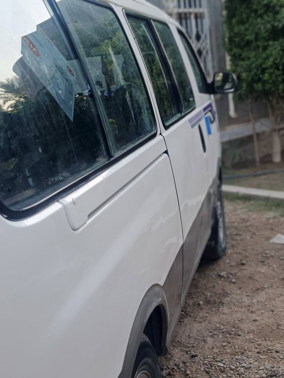 للبيع كيه بريجو موديل 2000 تحويل
محرك لاتنقيص ولا تبخير اكسل كير كلشي مابيهن شواصي لاماميه نضاف الخلفي واحد منهن بيه شوي خياس السعر 60 بيه مجال للاستفسار عل رقم بس ***********
