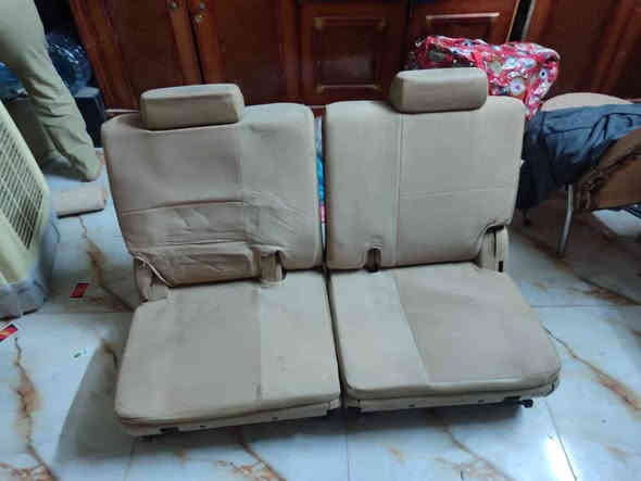 كشنات جلد خلفيات LTZ وكشنات الفينيه وكشن الفرس نظيفات واكولايت وبك لايت موجودات للإستفسار الاتصال على الرقم *********** الزبير
