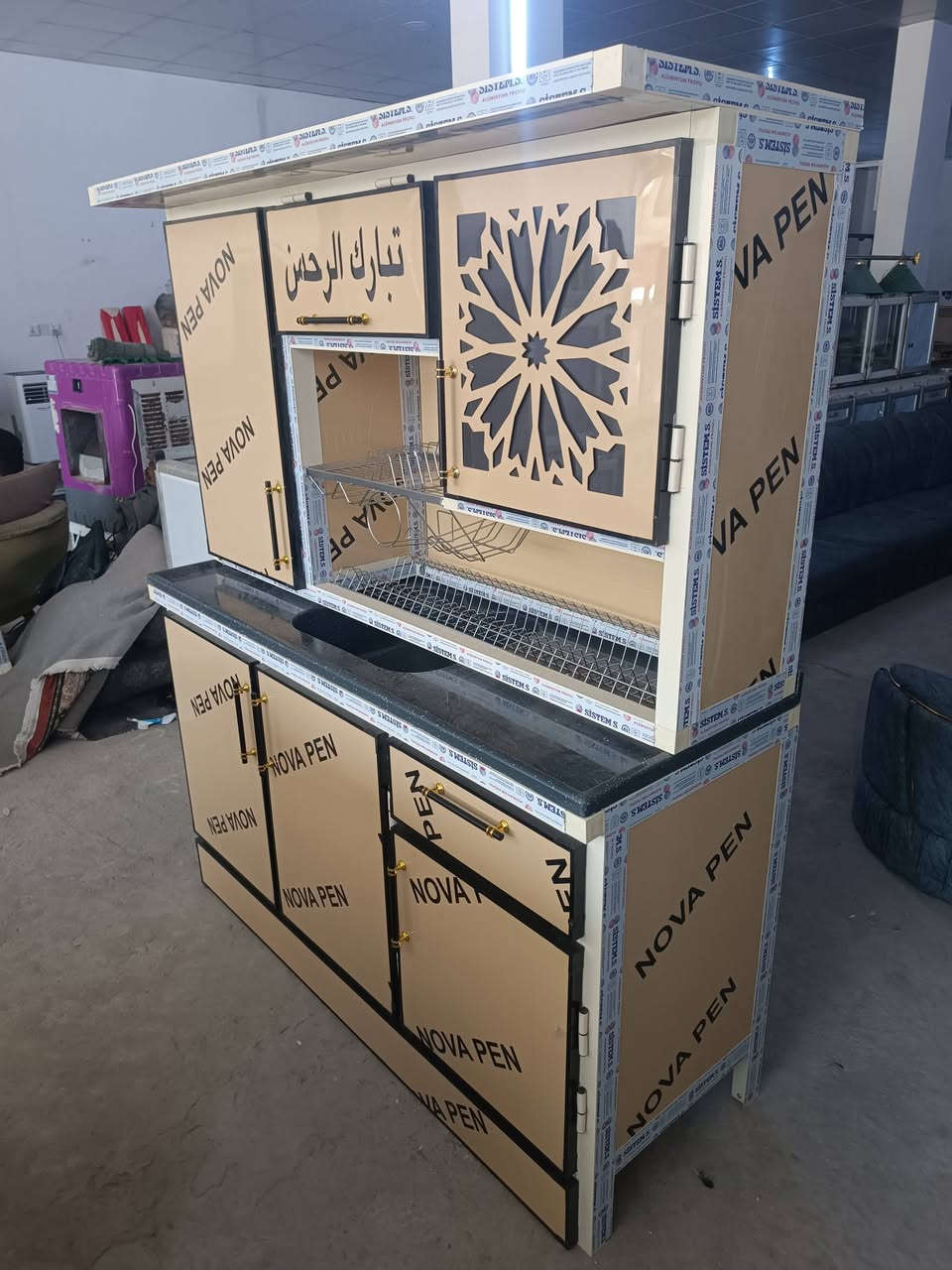سلام عليكم كاونتر متر و نص دبل سله ارتفاع المعلق متر شغل كلش حلو البيبان مبطن و القواطع بنل بسعر 450 الف العنوان كربلاء حي العامل قرب جامع اهل البيت عليهم السلام  ***********📞
