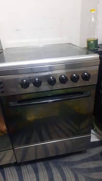طباخ • كهربائي • شغال