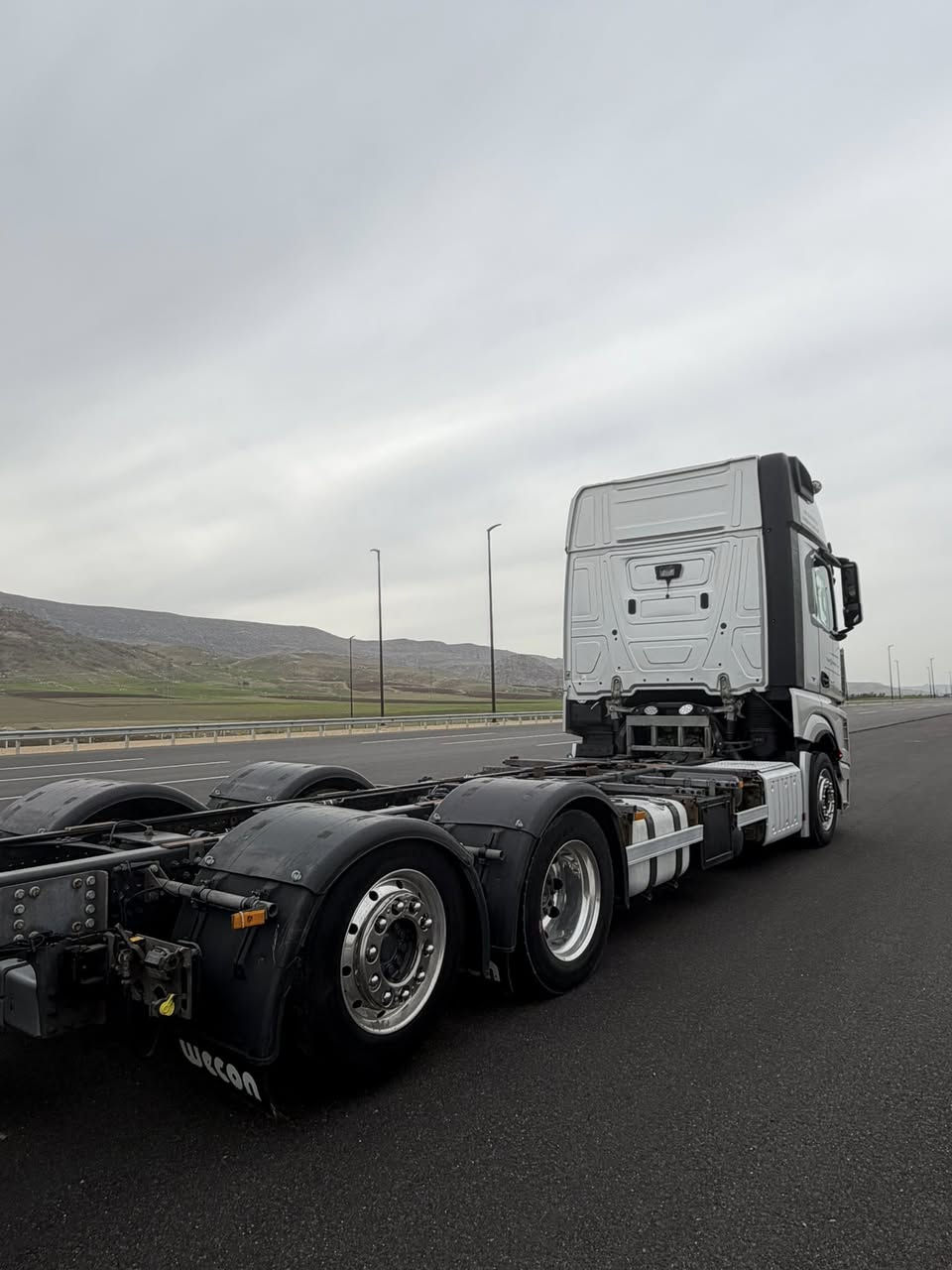 اكتروز موديل 2018 كوشن ديوان
فول موصفات✅
دخول جديد🔥
داخل ليزر 
ريتايدر
كامره حساس
سحال بلادي
تخم ويل كروم الماني
ماشيه 500 
كاتي دخول جديد 
حجم 2542 
مكان سياره السليمانية 
***********
