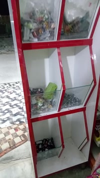 عارضات اثنين للبيع كرزات شكليه 07876067782