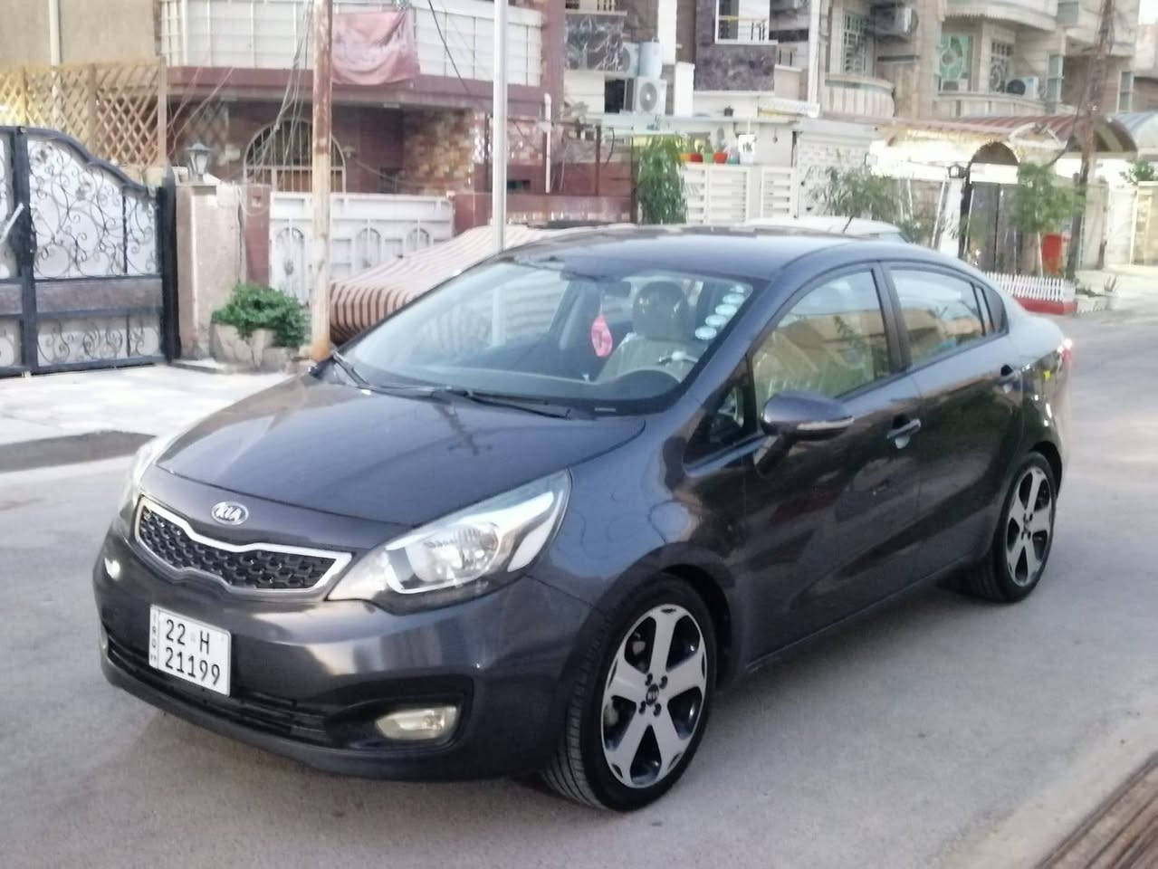 ***********
رايدهة ب 89 ورقة وبيهة مجال بسيط بعد المعاينه 
كيا ريو 2012 خليجة مكفولة من كلشي
محرك 1600 دوش مامفتوح لووك 
تحكم ستيرن جهتين
بلوتوث حاكية موبايل
ويل كب دعاية
مري شفط كهرباء
اشاير بالمري
حساسات خلفيه
ماشية 130 الف كم
تبريد ثلج 
السيارة مكفولة من الصبغ والحادث وجاهزة والحمدلله
رقم أربيل باسمي السيارة تحويل مباشر رقم وسنوية وهزة جديدة
