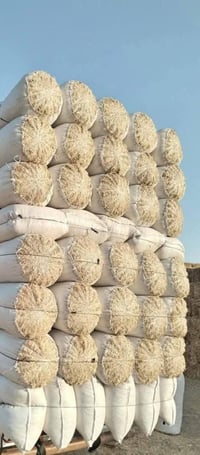 تبن للبيع نضيف كواني ستين 60 كوام واصل لبيتك الزوج 2750 شكد تريد موجود...