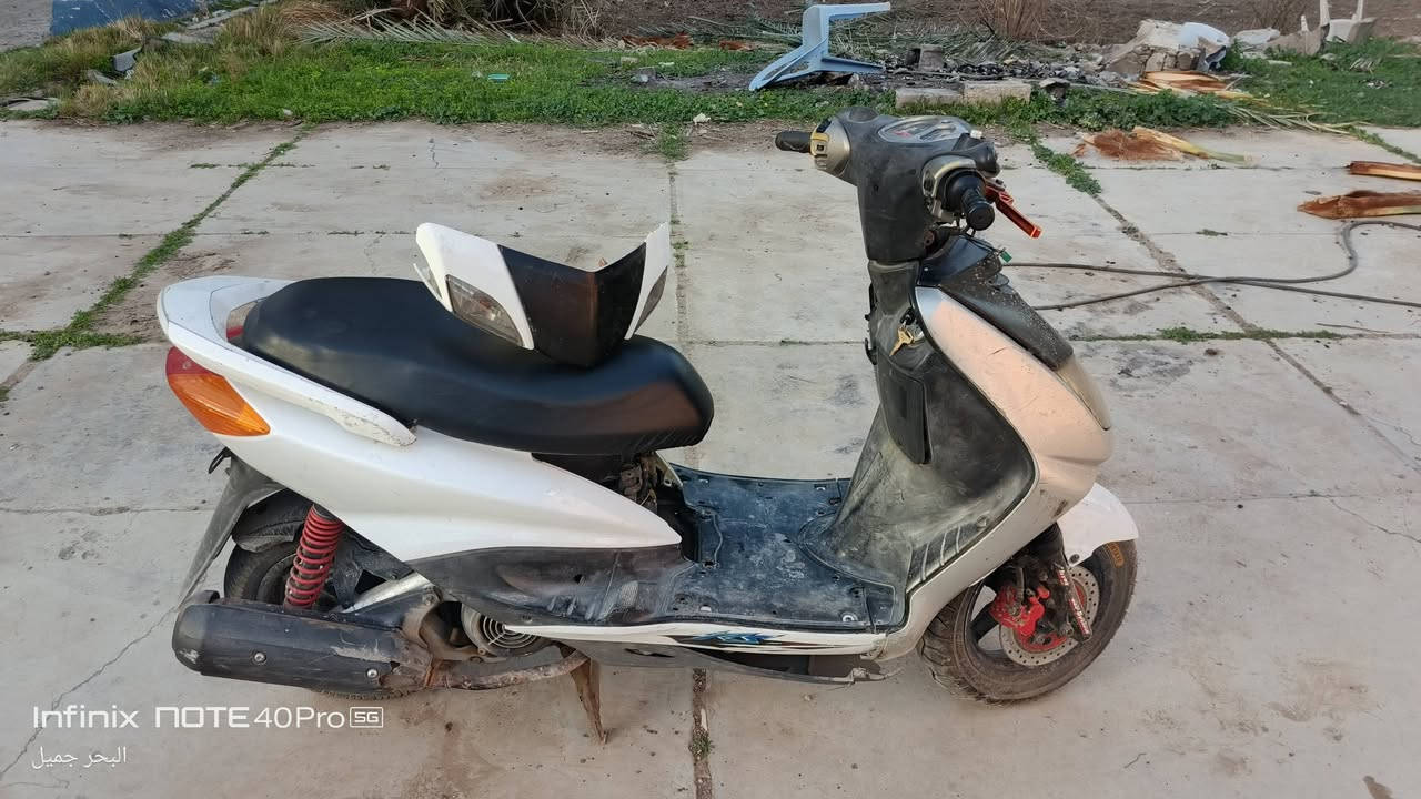 سلام عليكم درجة سكنس درجة خير من الة البيع
اسعر  270 بهة مجال الرقم ***********
