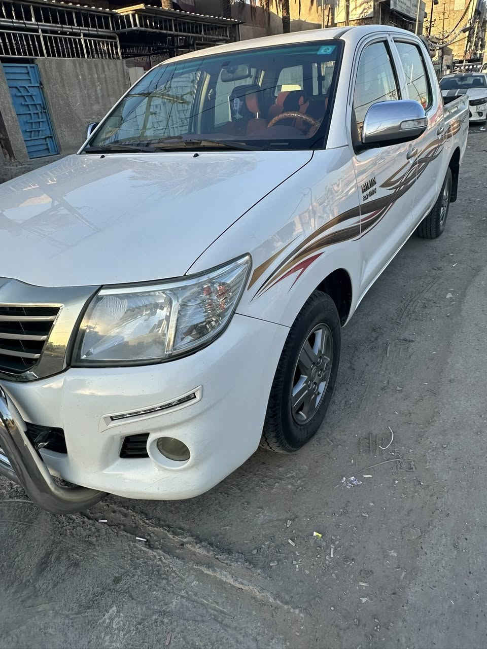 للبيع بيكم هايلوكس موديل 2014 كويتي 
بيها صبغ بالجاملغ الخلفي فقط والجاملغ الامامي بارد 
موضح كلشي بالصور
شاصي 19 كوتي اصل
بسمي السيارة تحويل مباشر
جديدة السيارة 
بيع فقط بدون مراوس
مكاني بغداد الرصافة
السعر اتصل وبخدمتك
***********
