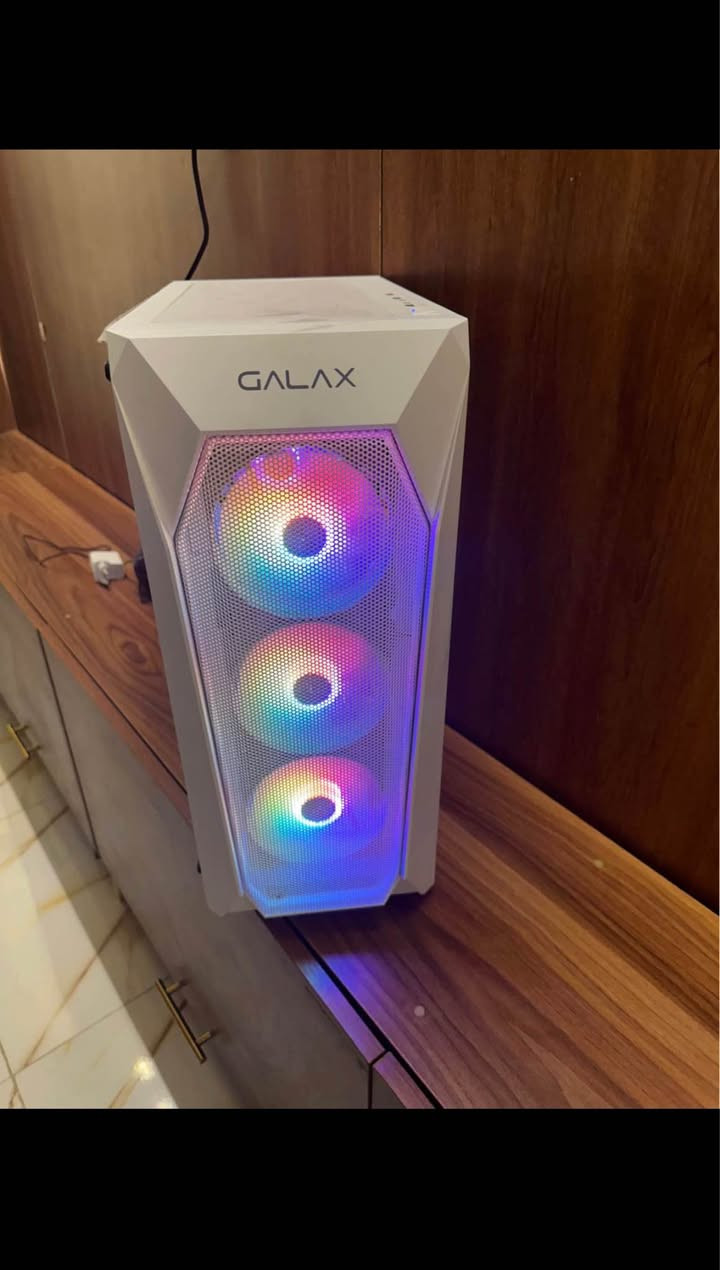 � للبيع PC بمواصفات قوية ونظيف جداً 🔵
الجهاز شبه جديد، استخدام خفيف ونظيف مثل الجديد تماماً، مناسب للألعاب، التصميم، والمونتاج بكل سلاسة.

💻 المواصفات:

 • 🎮 RTX 4060Ti 8GB أداء عالي وتشغيل الألعاب على أعلى الإعدادات.
 • ⚡ Intel Core i5 14400 جيل حديث وقوي.
 • 💾 RAM 16GB مناسب للبرامج الثقيلة والمهام المتعددة.
 • 🚀 SSD 1TB سرعة عالية بالإقلاع ووقت تحميل شبه معدوم.

مع شاشة من شركة MNTOB 27 عالية الاداء 165 
مع كيبورد ريد راكون
وماوس رايزر الاصلي 
ماوس باد 

السعر مليون و 750

✨ الجهاز مرتب، نظيف، وما مستعمل استخدام شاق.
📦 جاهز للفحص والتجربة قبل الشراء بغداد, العراق


**إذا كنت صاحب هذا الإعلان وتريد حذفه لأي سبب، رجاءا أرسل رسالة إلى الدعم الفني**