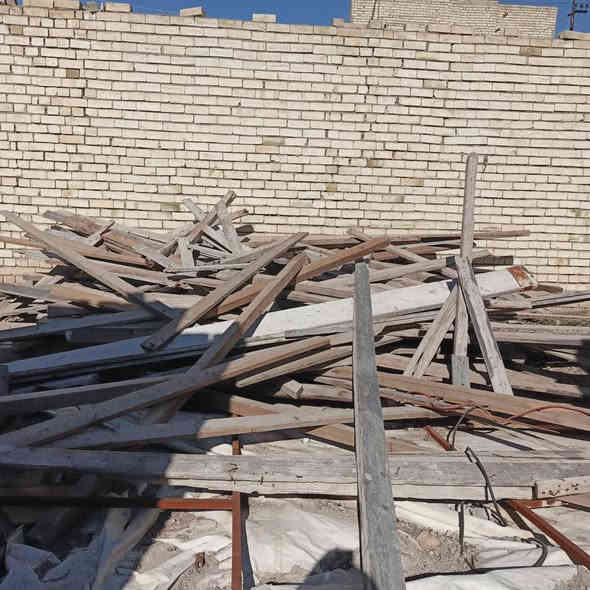 السلام عليكم
الى اصحاب مهنه النجاره الخشب البناء فالب للبيع عنوان السريدات القديمه المربع الثالث للاستفسار التواصل واتساب *********** السعر يتصل على الرقم
