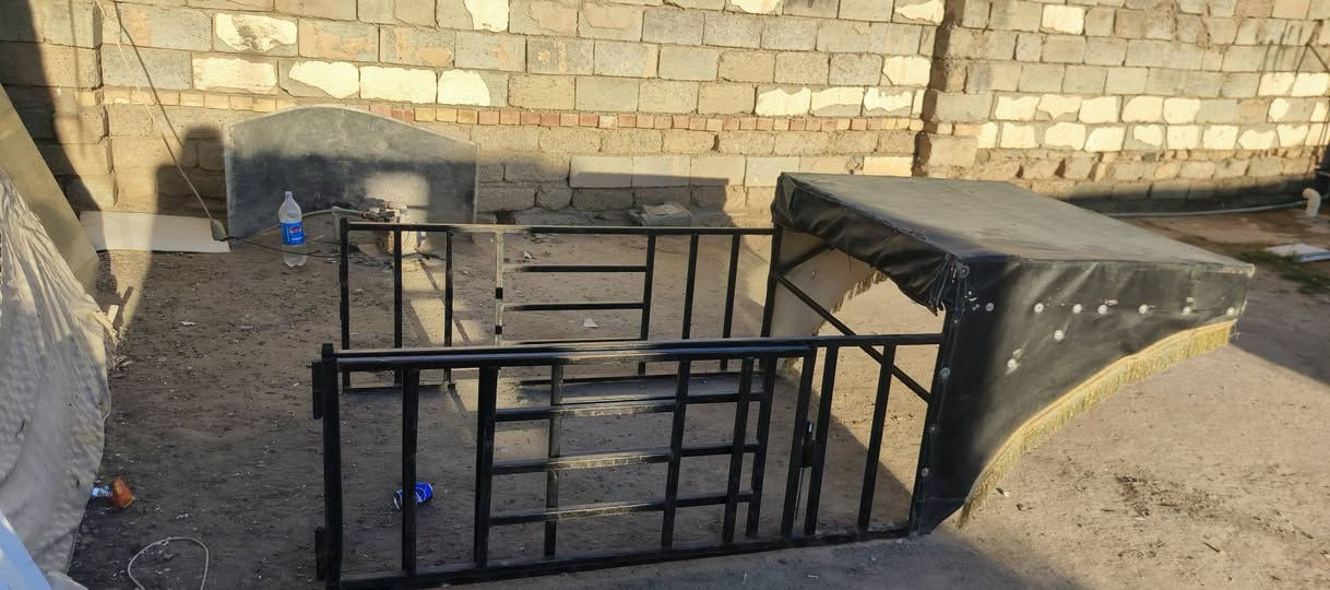 السلام وعليكم يوجد جنج للبيع نضيف حيل ربع ما تحط على سعره 90 وبي مجال قليل مكانه تكريت حول الزهور الي يريده توصل ويا هذا رقم ‏‪***********‬‏
