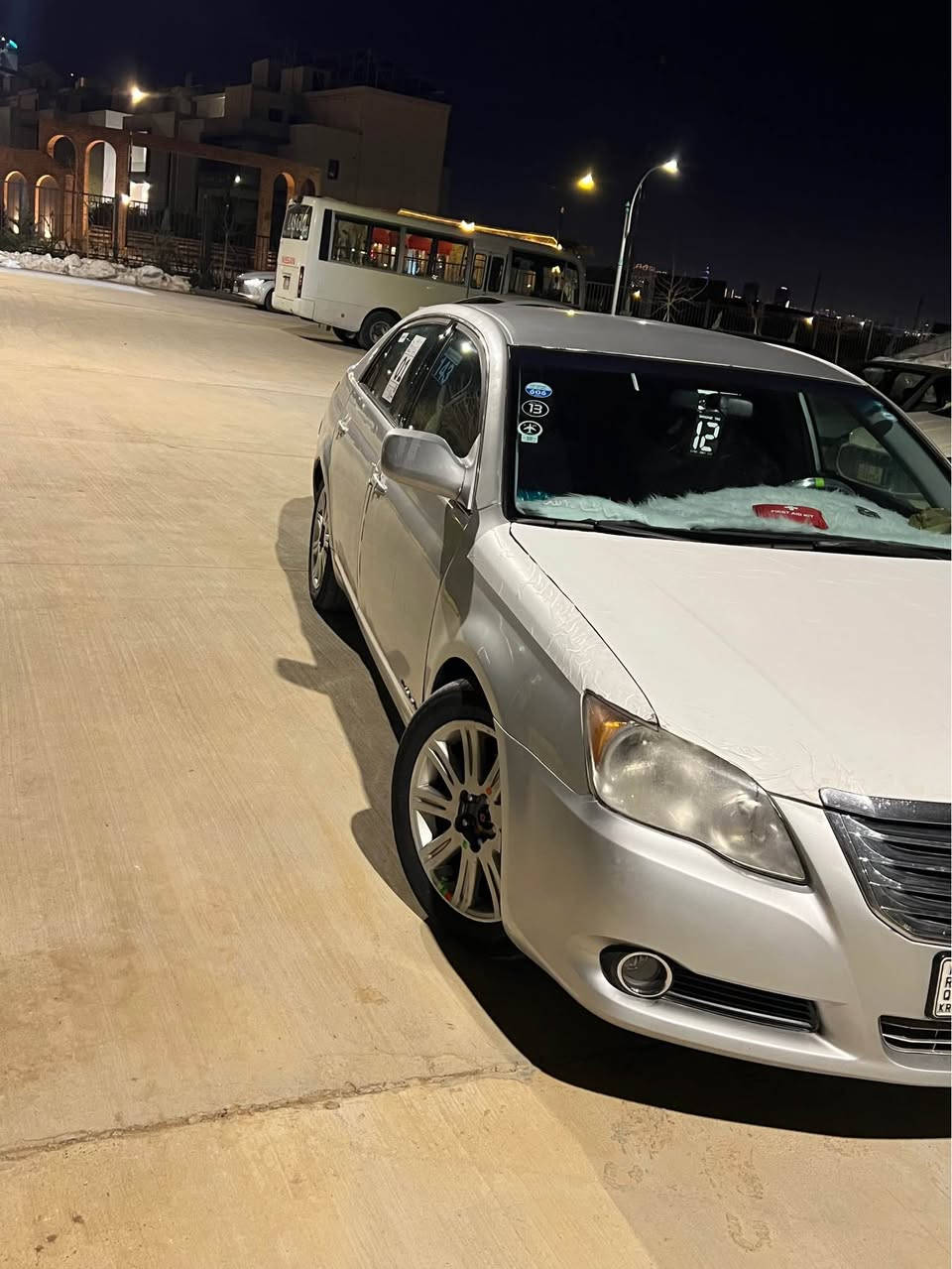 ئەڤەلۆن ٢٠٠٨
مواسەفات ئەمریکی 
سەنەوی و هەزەو بەرادی تازەیە 
حیزام بۆیاغە لەسەر کاڵبونەوە کراوە 
لێدروی نیە تەنها لای سەکن بێ ناوگرتن 
ژم.*********** السليمانية, العراق
