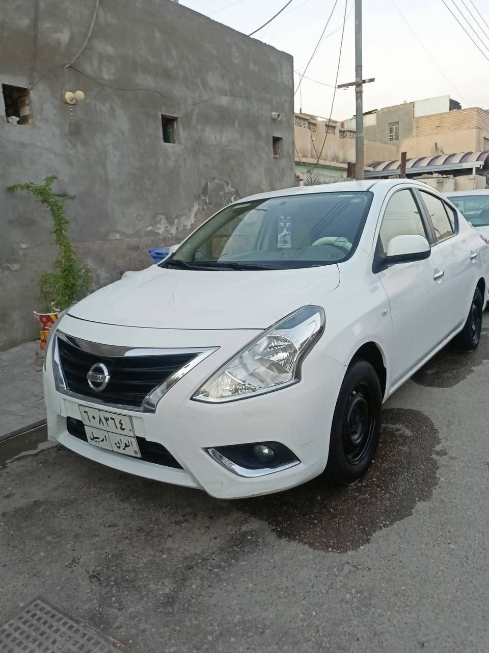 سلام عليكم نيسان صني هندي خليجي موديل 2020 رقم اربيل سنويه منتهيه صارله 4 اشهر سياره بيه باج وجاملغ تبديل بدون ضربه داخله اثر شخط وتبدلن كير مكينه كفاله حداديه جديده تخم تاير جديد ماشيه 170 تبريد ثلج سياره جديده وجاهزه سعر، 89 وبيه مجال مكان البصره لاستفسار ***********
