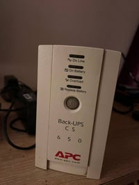 1- شاشة للبيع الدقة :4k الحجم : 32 3- ايضاً UPS   2000 مكسما القدرة ال...