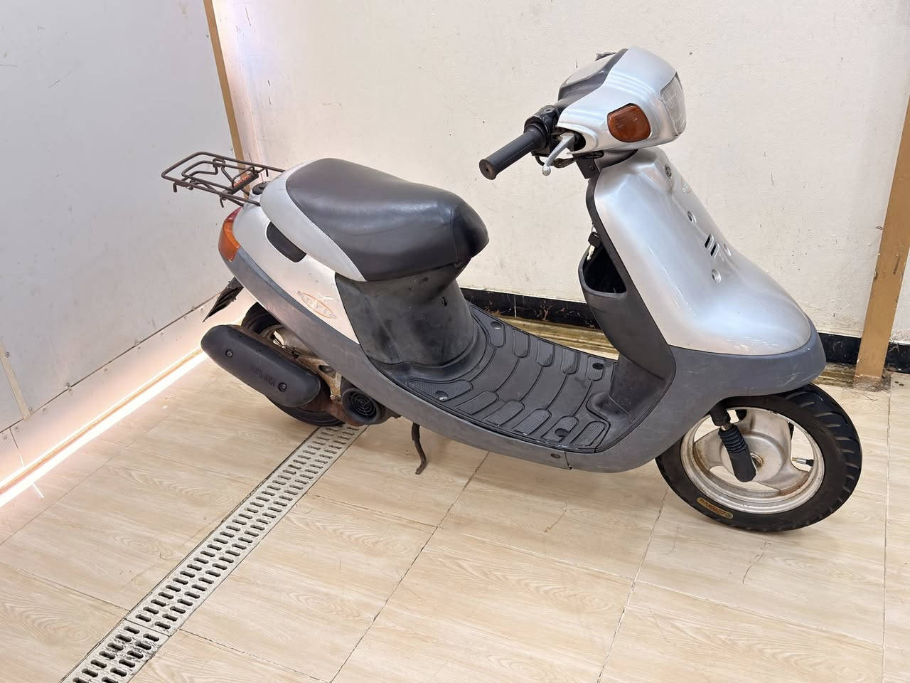 السلام عليكم
بطه موديل 2003 للبيع فقط
مكفوله من السرقه والشاصي
محرك ناعم كهربائيات كلها شغاله
اي نقص مابيها فقط باتري
السعر(350الف) وبيها مجال للطيبين
مكاني كربلاء
***********
***********
