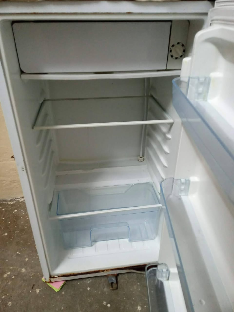 #ثلاجه #غرفه #للبيع 
سعر 55 الف شرط النضافه والتشغيل #عنوان  #موصل 
حي كرامه 
تواصل خاص تابع حسابي ليصلك كل ماهو جديدي #حسابي الوحيد والرسمي غير مسوؤله عن باقي الصفحات


**إذا كنت صاحب هذا الإعلان وتريد حذفه لأي سبب، رجاءا أرسل رسالة إلى الدعم الفني**