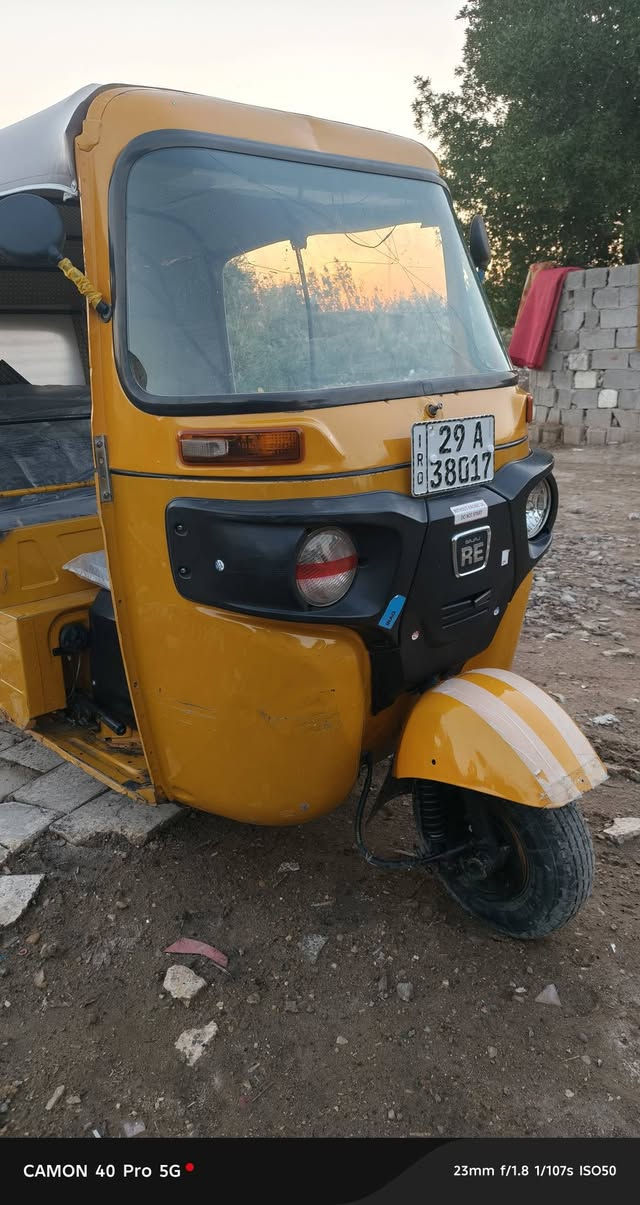 السلام عليكم شباب تكتك موديل ٢٠٢٠ مرقم واسط نكليزي لوحات كامله تخم تاير جديد مكينه  لا تنقص ولا تبخير مكاني عزيزيه لسعر 100//6 رقم الهاتف ***********
