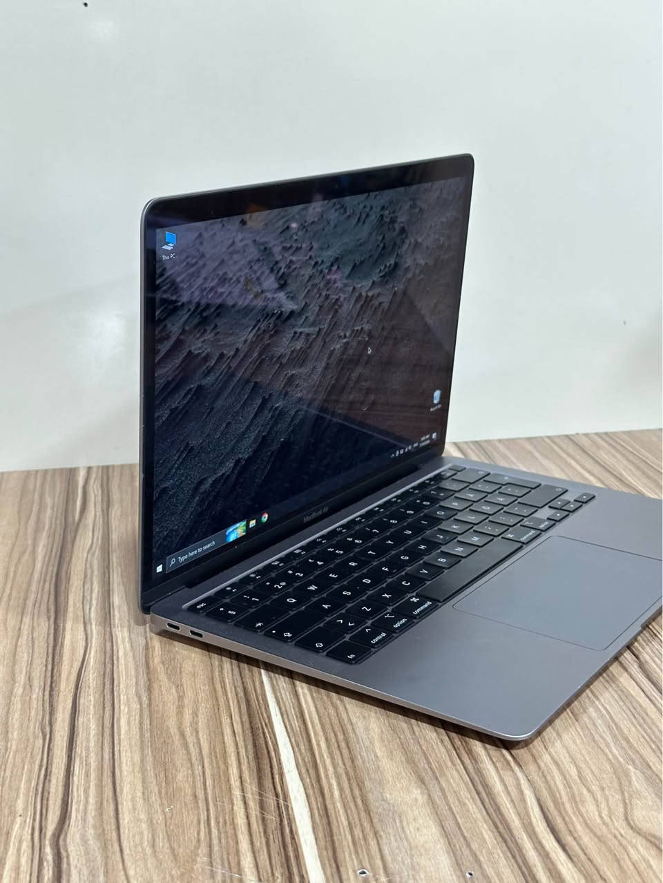 MacBook Air 2020 i3
Ram 8GB
Storage 256GB
2K 

320دولار 

ماك بوك اير ٢٠٢٠ انتل ٣ 
رام ٨ 
تخزين ٢٥٦
شاشة ٢K

*********** دهوك, العراق
