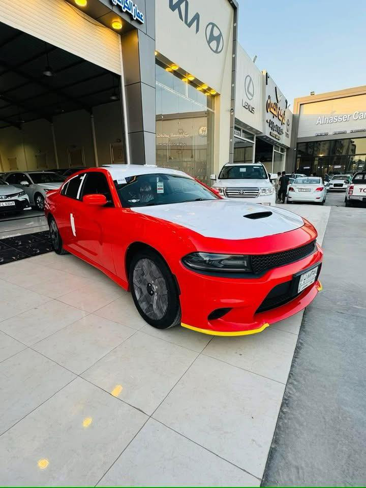 السلام عليكم
جارجر موديل 2019  Gt خليجي وكالة هارلم 
محرك 3600
لون برتقالي مميز 
سلايد
كشن كهرباء
شاشة كبيره
ويل 20 تخم تاير جديد
مراية داخلية عاكسة
سوبر تراك باك
بلوتوث حاكية  سستم صوت الباين
لايت زنون بلادي من الوكالة
كشنات جلد
دكمة sport
شفتات ستيرن
السيارة بيهه طخه بالباب الخلفي.. وpdr شبر بين الباب والجاملغ الامامي
السعر 26500$
العنوان بغداد
***********
