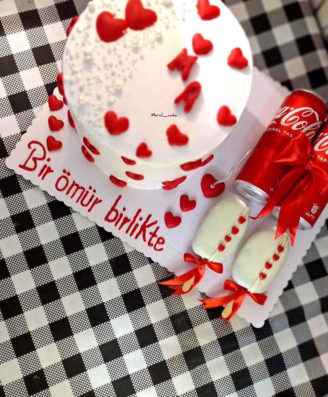 🫰🏻❤️
الاسعار تبدأ من ١٥ ألف فما فوق حسب الدزاين والحشوات والحجم 🩷
#ملاحضه التوصيل (٥_٦_٧) حسب المناطق واليحب يستلم الطلب مباشر
عنواني الدوره_حافات الشرطه(حي دجله الطابو_كراره سابقا)وكذالك يوجد توصيل جميع مناطق بغداد🩷
حجز قبل يوم ما أستلم لطفا وبدون احراااج 🤦‍♀️ 
الحجززز قبل ٣ اياااام للمناسبات العاديه وقبل اسبوعين للمناسبات الكبيره 🫶🏻

للحجز ***********

 #الشعب_الصيني_ماله_حل😂😂
#كيك_حلويات_كليجه_دهن_حر_حلقوم_تمر_جوز_مبروش
#اكسبلور_فولو_طق_كومنت_لايك
#كيك_فلين_طوابق_اعراس_مناسبات_ديكور_قاعات
#تجهيزات_توزيعات_كوكيز_براوني_براونيز_حلا_بارد
#قطع_كيك_مغلفه_أطباق_ديسباسيتو_بوبس_كيكه
#كيك_اطفال_ميلاد_بنات_اولاد_ماشا_والدب_عيد_زواج
#كرسمس_كرسمسكم_احتفال_سنه_جديده
#كيكتي_الجميله #المشاريع_الصغيرة
#بروفترولز_بروفترول_محشي 
#سينابون_تركي_ايطالي_فرنسي
#كرواسون_معجنات_كيكات
#مولد_سيد_الكائنات_النبي_محمد
#كرسمس_كرسمكم_خوش_كرسمس
#اكسبلو_الشعب_الصيني
#فولو_طق_لايك_كومنت
#كيك_كرسمس_رأس_السنه
#الدوره_كراره_حي_دجله
#زكريا_عودي_عليا
