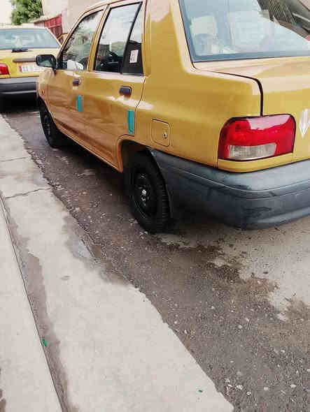 السلام عليكم سايبه مديل 22 مكفوله عده ذني طختين راجعات بارد وراشهن صبغ تبريد ثلج مابيها اي نقص ريباك دشبول طاك السعر 55وبيها مجال مكانها جسر دياله زعفرانيه رقم ***********
