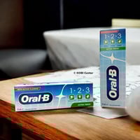 معجون أورال بي • ألماني أصلي • مضاد تسوس