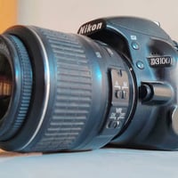 كاميرا نيكون ٣١٠٠ كامله ملحقاتها اكو توصيل كافة المحافظات 07805301805 ...