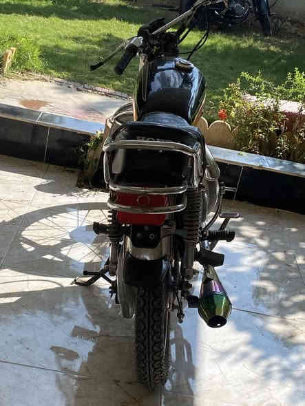 ***********
سعر ٢٥٠قفل ديالى شهربان 
نامه 
كهربائيات كلها شغاله
