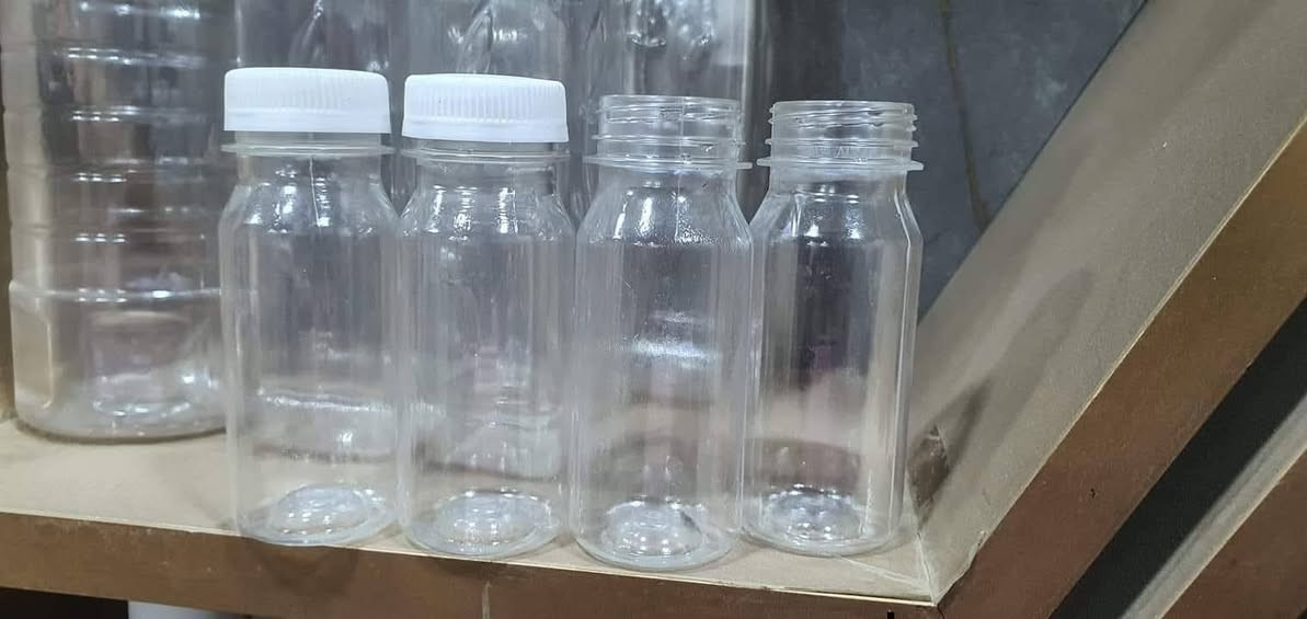 . ااااعلان  _ من معمل  الباز الأبيض  للبلاستك وتصنيع القناني  الى جميع اصحاب البيجات واصحاب المطاعم 
 واصحاب المحلات الجمله البيع وعطاررينً واصحاب بيجات  الكرام ُ
(#جمله) 
وكافه انواع العلب البلاستك في كافه احجامها 
متوفر انتاج جاهز علب 20مل
و30مل و50مل و 100مل بيضوي و100مل مربع 
تعبئة 50قطعة
جوده عاليه 
يوجد  توصيل للكميات الكبيرة حمل تريله 
يوجد توصيل نقليات اربيل _سليمانية _كركوك _دهوك _بغداد
يوجد توصيل كنتره اربيل - سليمانية 
#للطلب والاستفسار  مراسلة الصفحة 
واتساب 📞 ***********
اتصال 📞. ***********
#العنوان : موصل-صناعة الايسر-شارع ٦٠
