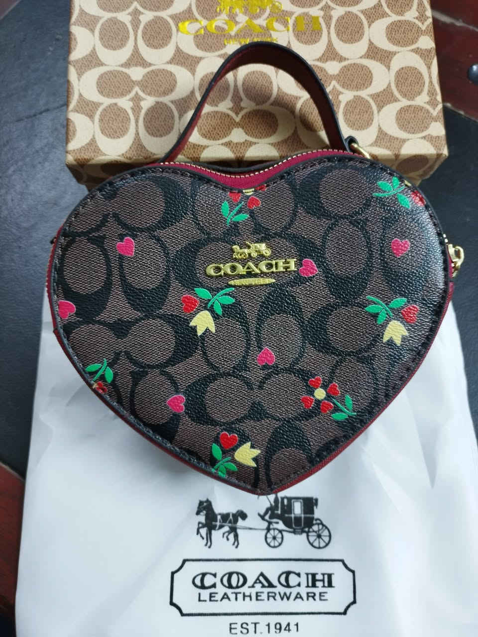 حقيبة ماركه كوتش السعر 35 مع التوصيل


**إذا كنت صاحب هذا الإعلان وتريد حذفه لأي سبب، رجاءا أرسل رسالة إلى الدعم الفني**