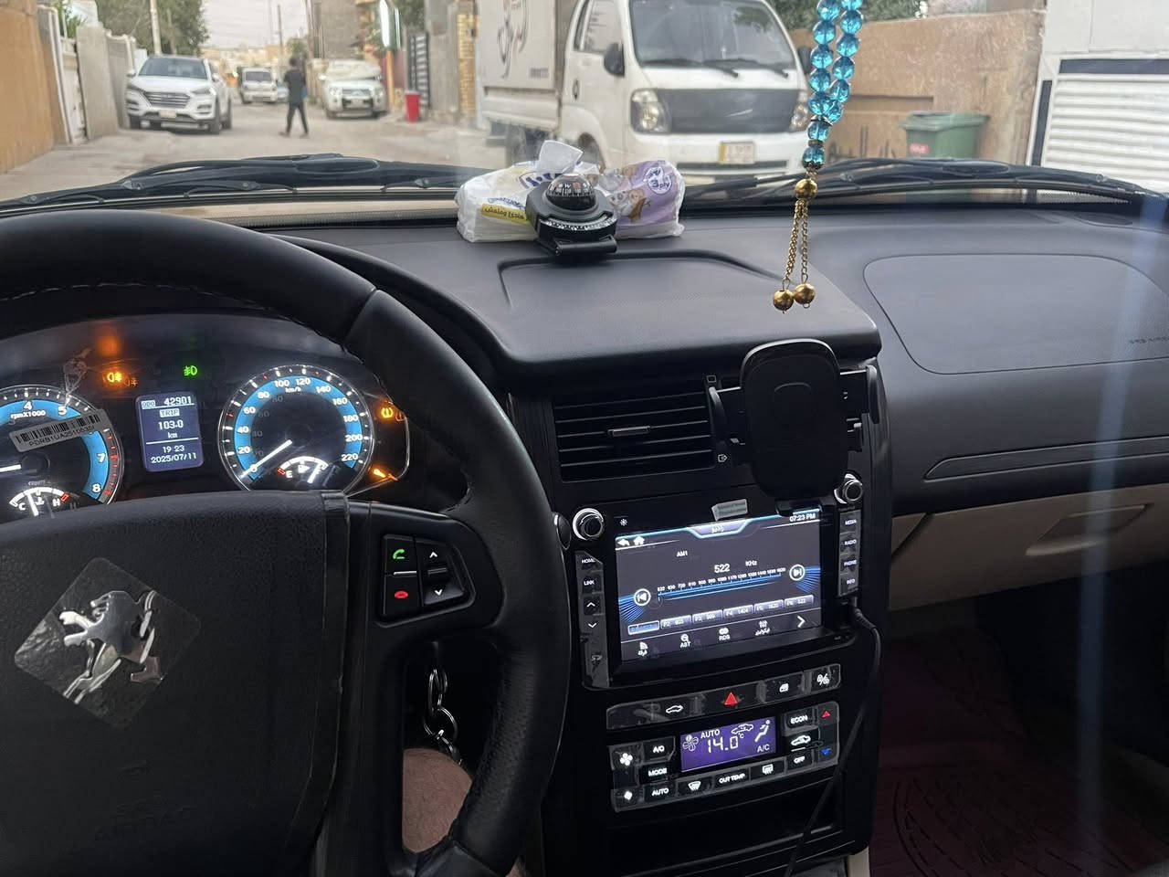 السلام عليكم بيجو بارص مديل 23ماشيه 58 الف بعدها بوضع الشركه رقم بغداد كفاله السياره
السعر 78 الهاتف (***********)
